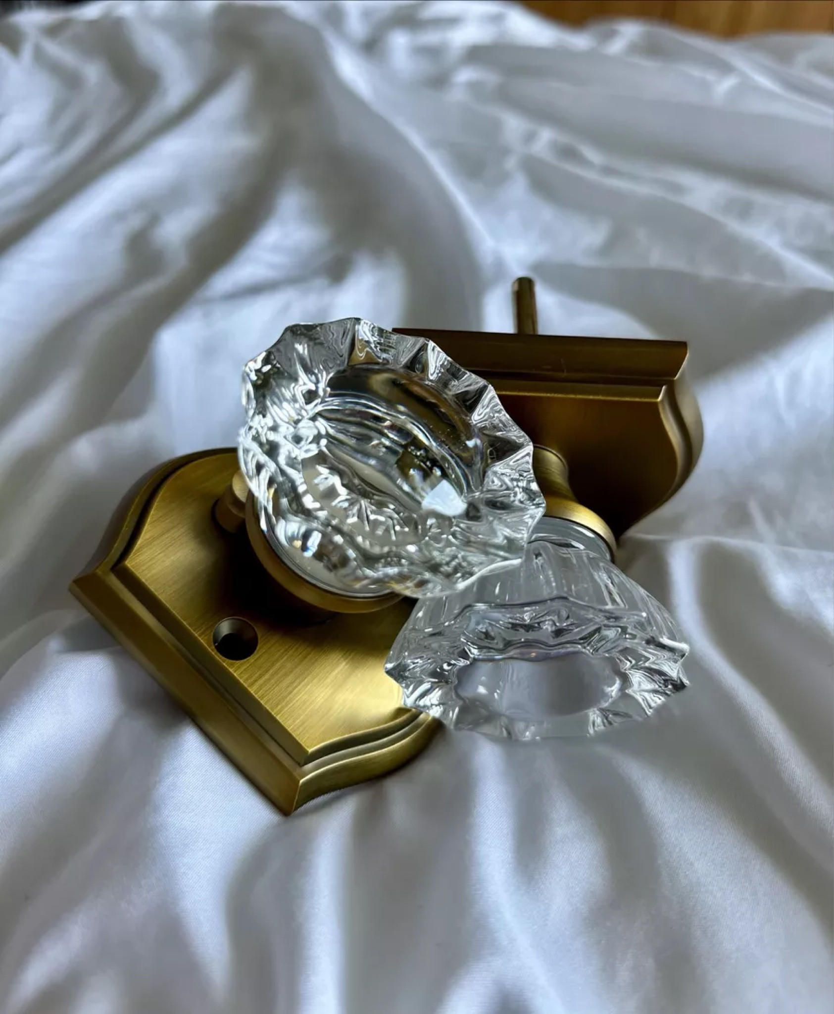 The prettiest locking interior doorknob! 


Home inspo, home improvement, door knobs, vintage home decor, vintage aesthetic 

#LTKFindsUnder50 #LTKHome