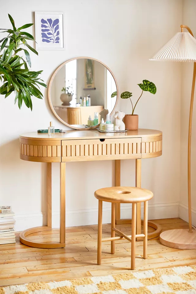 Juliette Vanity | Urban Outfitters (US and RoW)