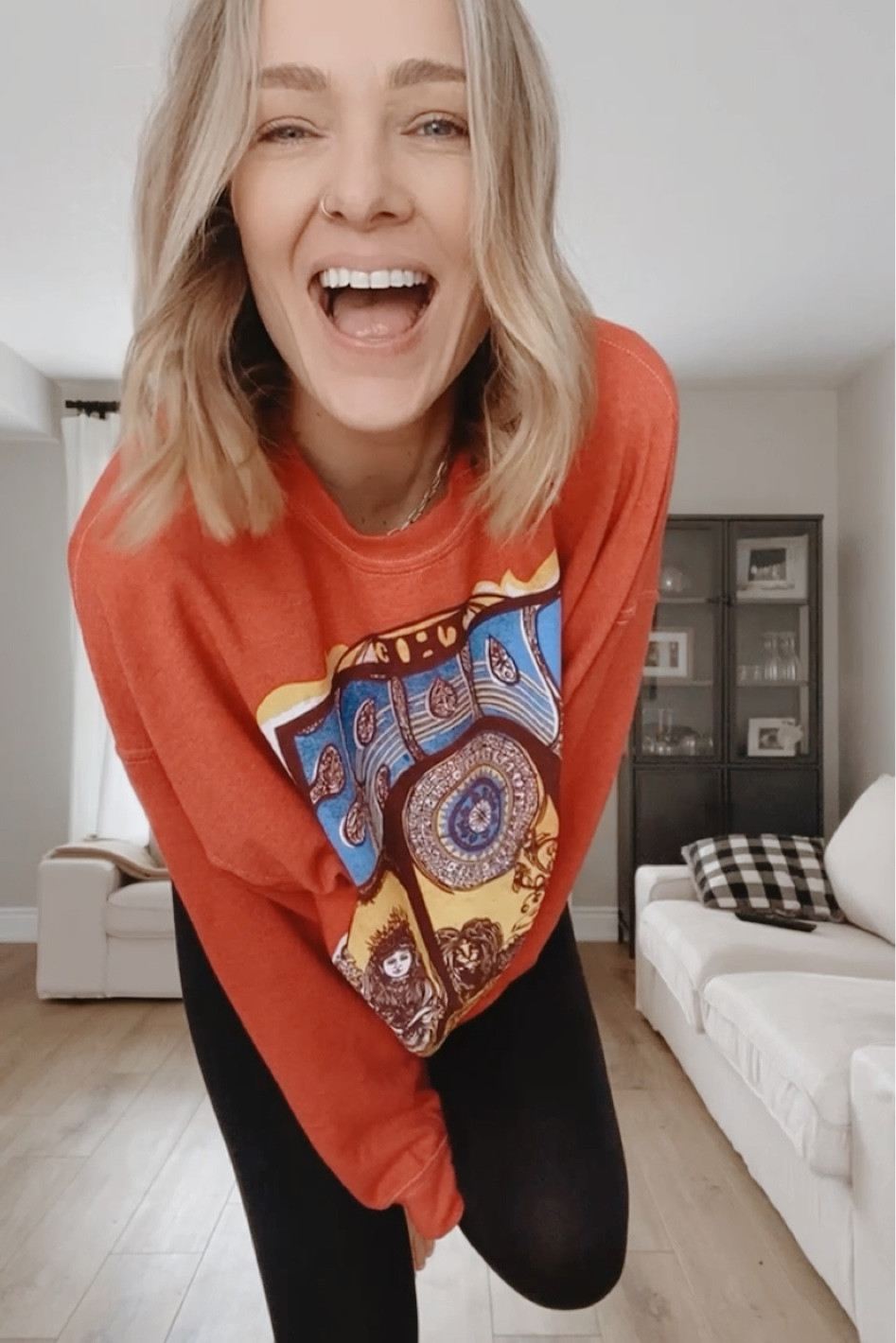 Who doesn’t love an oversized sweater on a Saturday!?!? 

#LTKSeasonal #LTKFind #LTKunder100