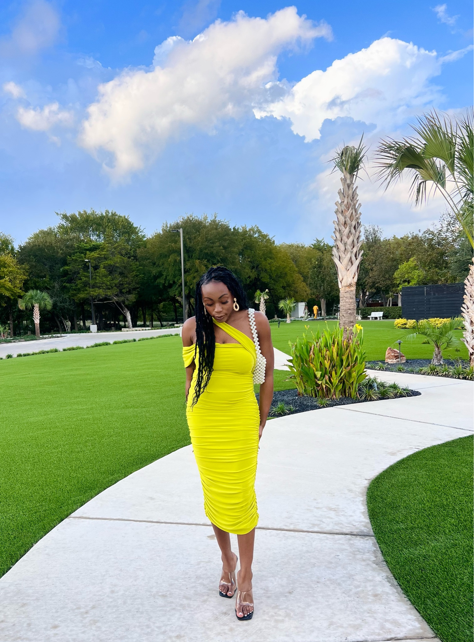 Your fave wedding guest in her fave wedding guest dress from Club London. Wearing a size 6, it was snug and perfect 😍 

#LTKfindsunder50 #LTKstyletip #LTKwedding
