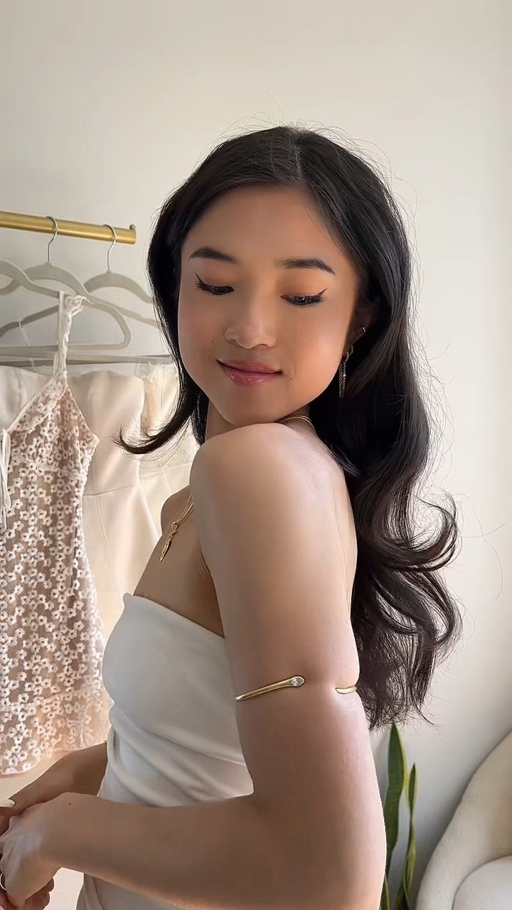 Jewelry GRWM with new Uncommon James pieces! ✨🤍

#LTKFindsUnder100 #LTKSaleAlert #LTKStyleTip