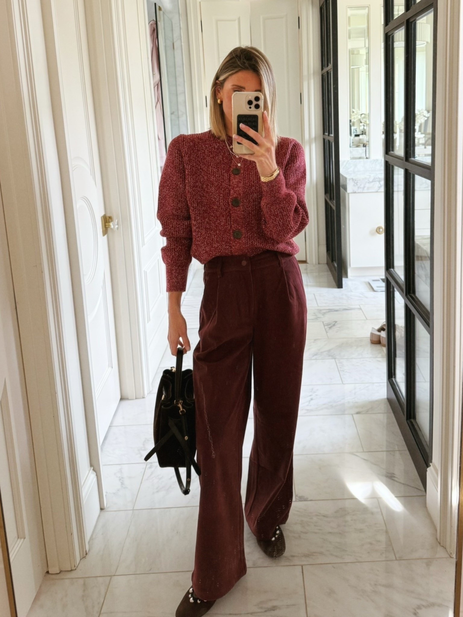 An outfit I wore last week as a 40-something mom of three.


#LTKStyleTip #LTKSeasonal