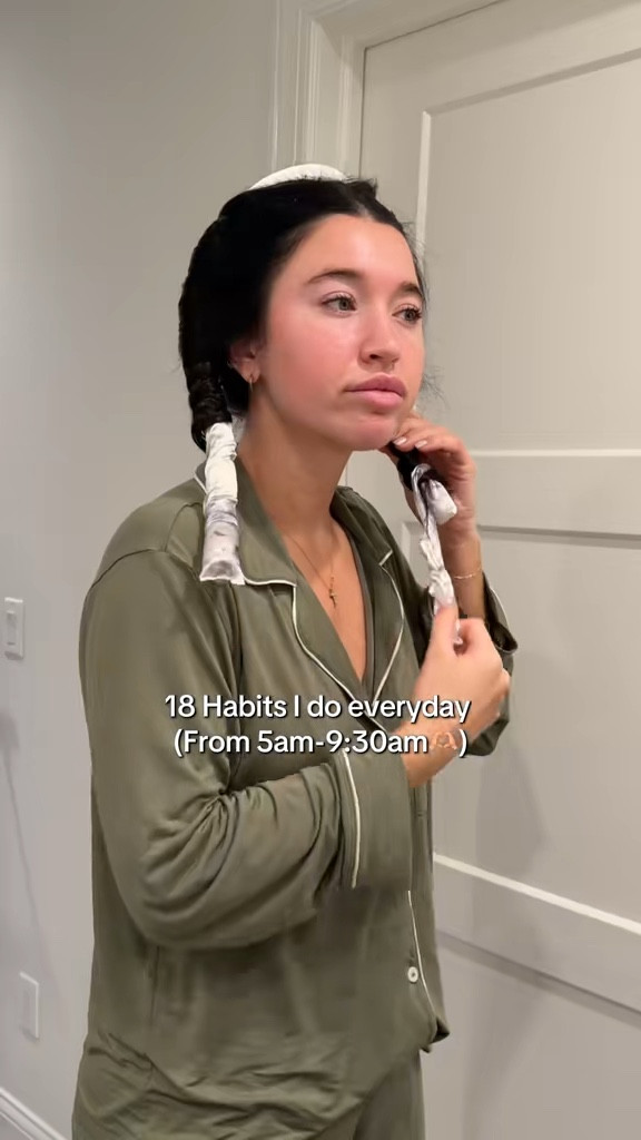 18 habits I do every single morning!!!

#LTKActive #LTKFitness #LTKHome