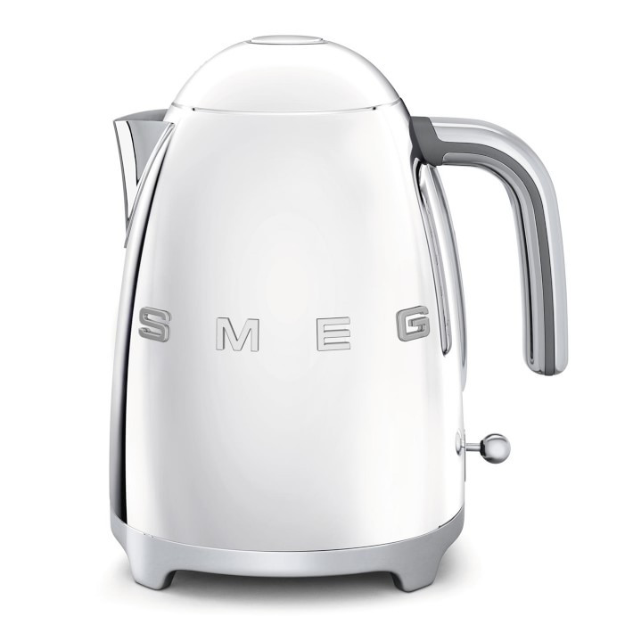 Smeg Electric Kettle 3D Logo, White | Williams-Sonoma
