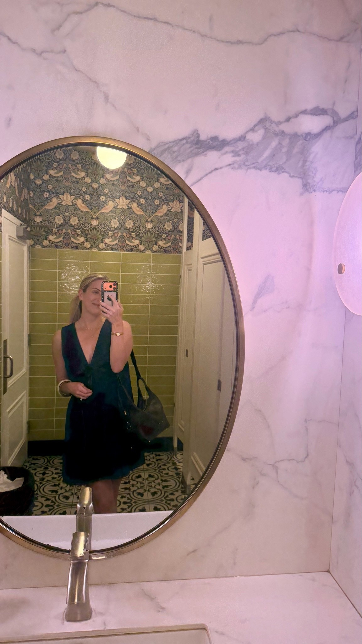 quick bathroom selfie of the @SEZANE many dress 🤠🍁 this was the perfect september evening girls night dress 

linked below!

#LTKootd #LTKdayinmylife #LTKSeasonal