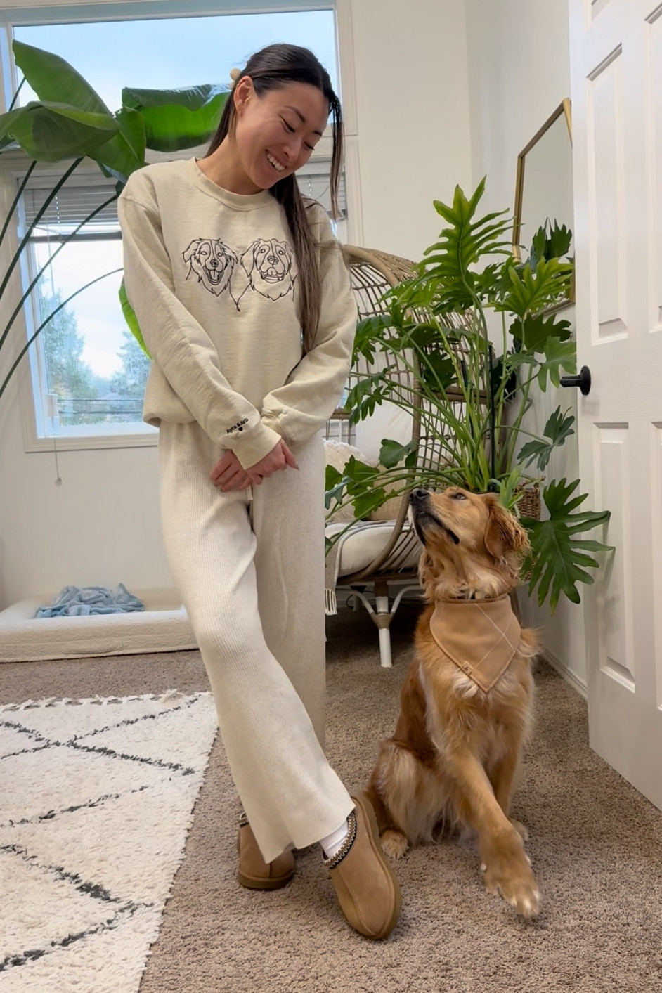 Cozy winter outfit ❄️

Aria’s bandana is from @andmutts.co (code AA10) 🐶