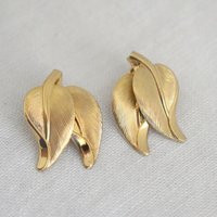 1960S Bergere Gold Leaf Clip Earrings | Etsy (US)