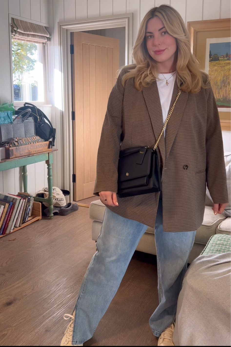 Mid size comfy stylish fit!

#LTKmidsize #LTKplussize #LTKworkwear