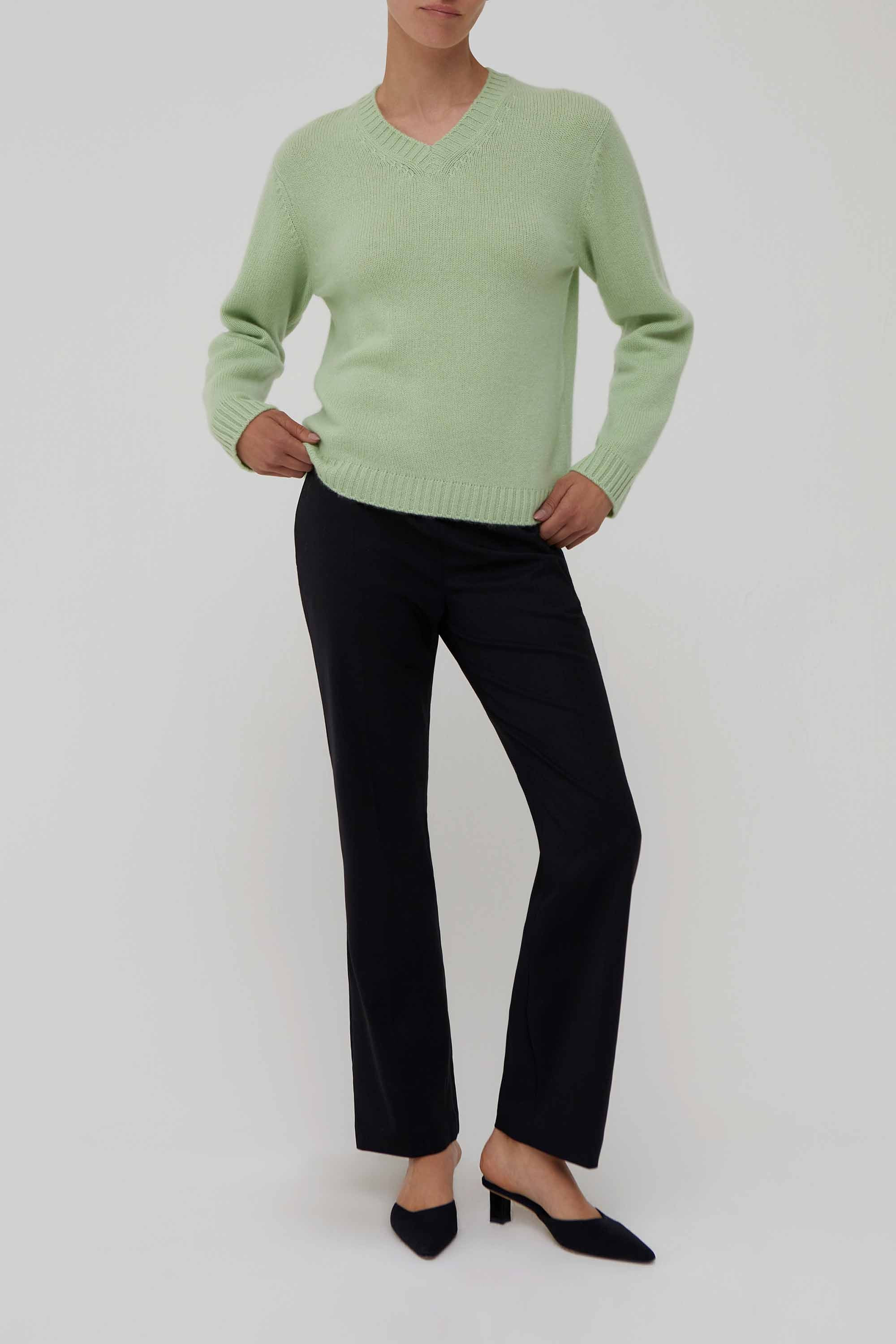 Nevia Cashmere Sweater in Light Green | Amiya