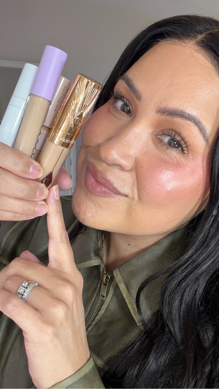 These are the over 40 approved concealers I’ve been wear on repeat as a 49 year old makeup expert.

All products are always listed in my LTK
@rmsbeauty @morphebrushes @itcosmetics @maybelline @tower28beauty @charlottetilbury #over40makeup #matureskin #over50makeup #musthavemakeup #concealers

#LTKBeauty #LTKgrwm #LTKOver40
