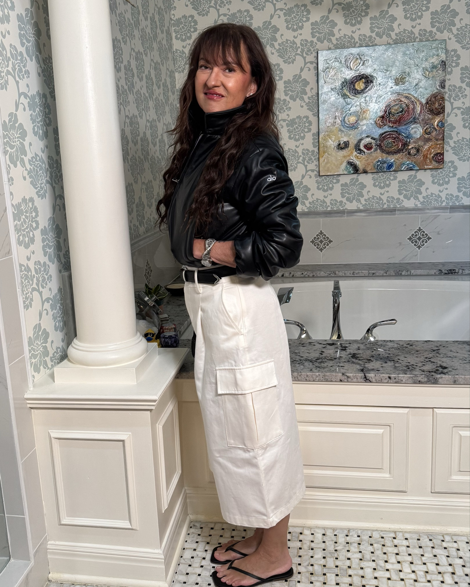 Cropped leather jacket as a top? Oh YES you can! @Zara @Alo Yoga 
@Alo Yoga 30%off site wide in app!

#LTKOver40 #LTKootd #LTKSaleAlert