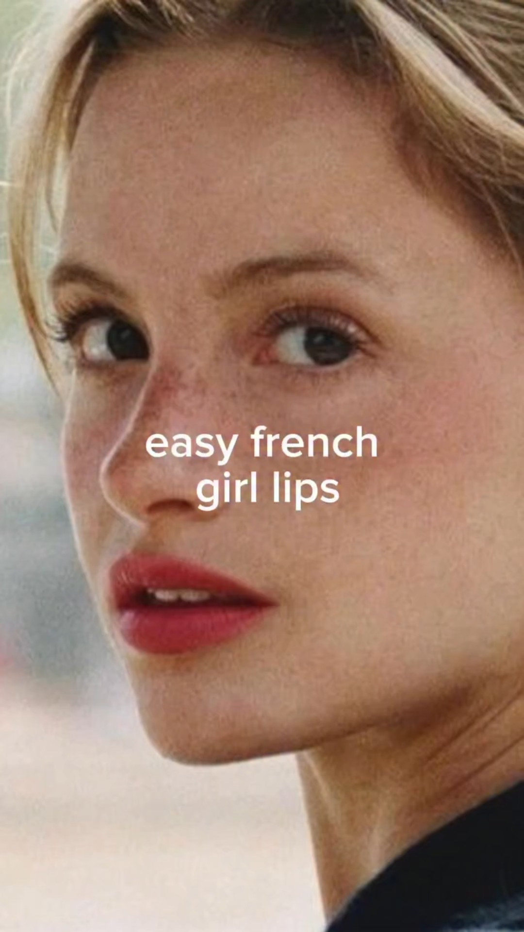 the easiest French girl lips @violette_fr #frenchgirl #frenchgirlmakeup #violettefr #redlipstick #bouchemordue #makeup