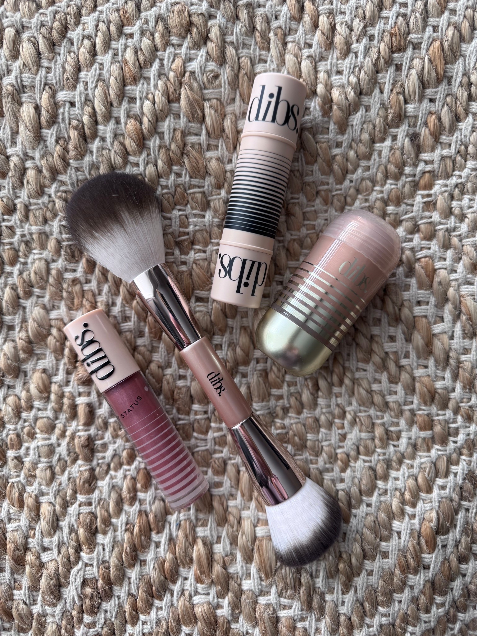 Meet [my] basic @DIBS Beauty  starter set: 
1. First up we have the amazing  blush/bronzer dou- I’m telling you, you can’t mess this up! Take it from me! I do the shade 02 💛

2. Grab that brush- it’s the best I’ve found!🫶

3. For all these summer concerts you have coming up… you’re going to just need to pop some extra  shimmer/glow-ya know! That’s when this status stick comes into
play! It’s perfect and so easy to apply! I like the shade high road highlight! ✨

4. Last - nothing  finishes off the face more, a smack pop of 👄 gloss! It’s not siticky, comes in great colors. I went with MIMS[make it make sense] 

Shop my favorites below! We can’t get enough of dibs these days! #ad 

#LTKdayinmylife #LTKBeauty #LTKTravel