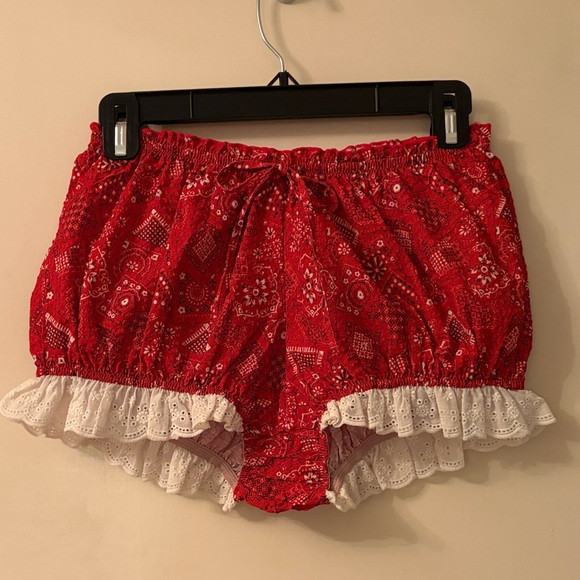 Red bandana bloomer with eyelet ruffles ❤️ | Poshmark