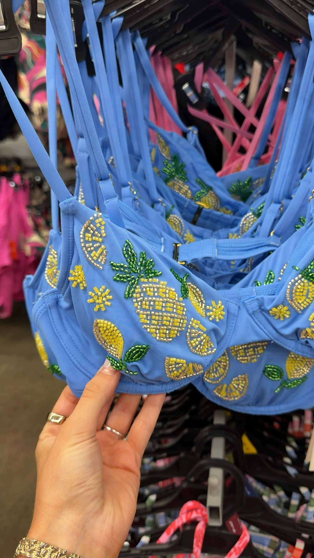 It’s beaded!!! Such an expensive look but at a great price! I’m obsessed!

#walmartfashion #beadedswimwear
