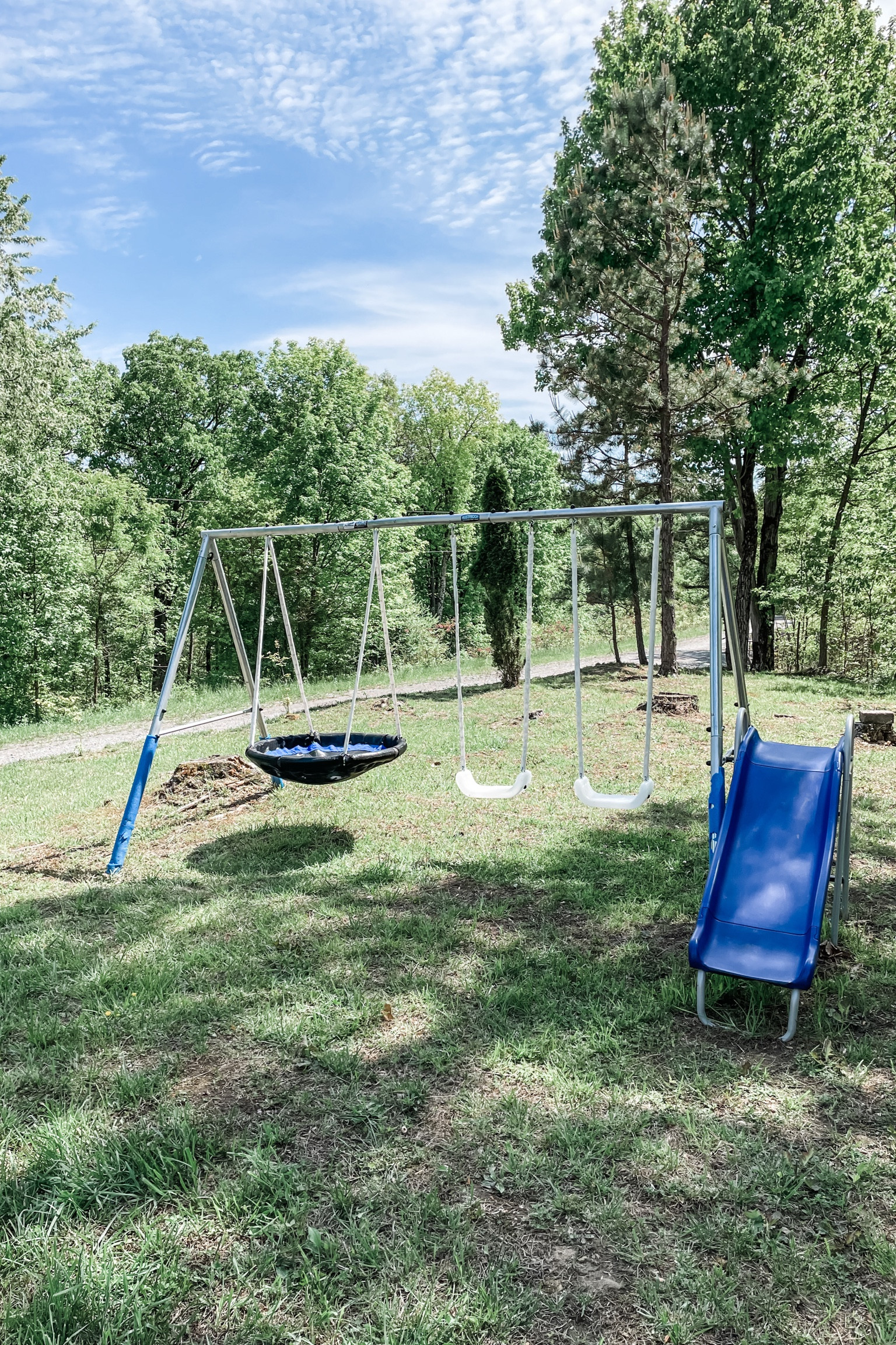 Affordable swing set from Walmart!