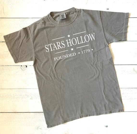 Stars Hollow  Comfort Colors T-shirt - Etsy | Etsy (US)