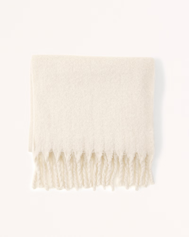 Women's Chunky Fringe Scarf | Women's Accessories | Abercrombie.com | Abercrombie & Fitch (US)