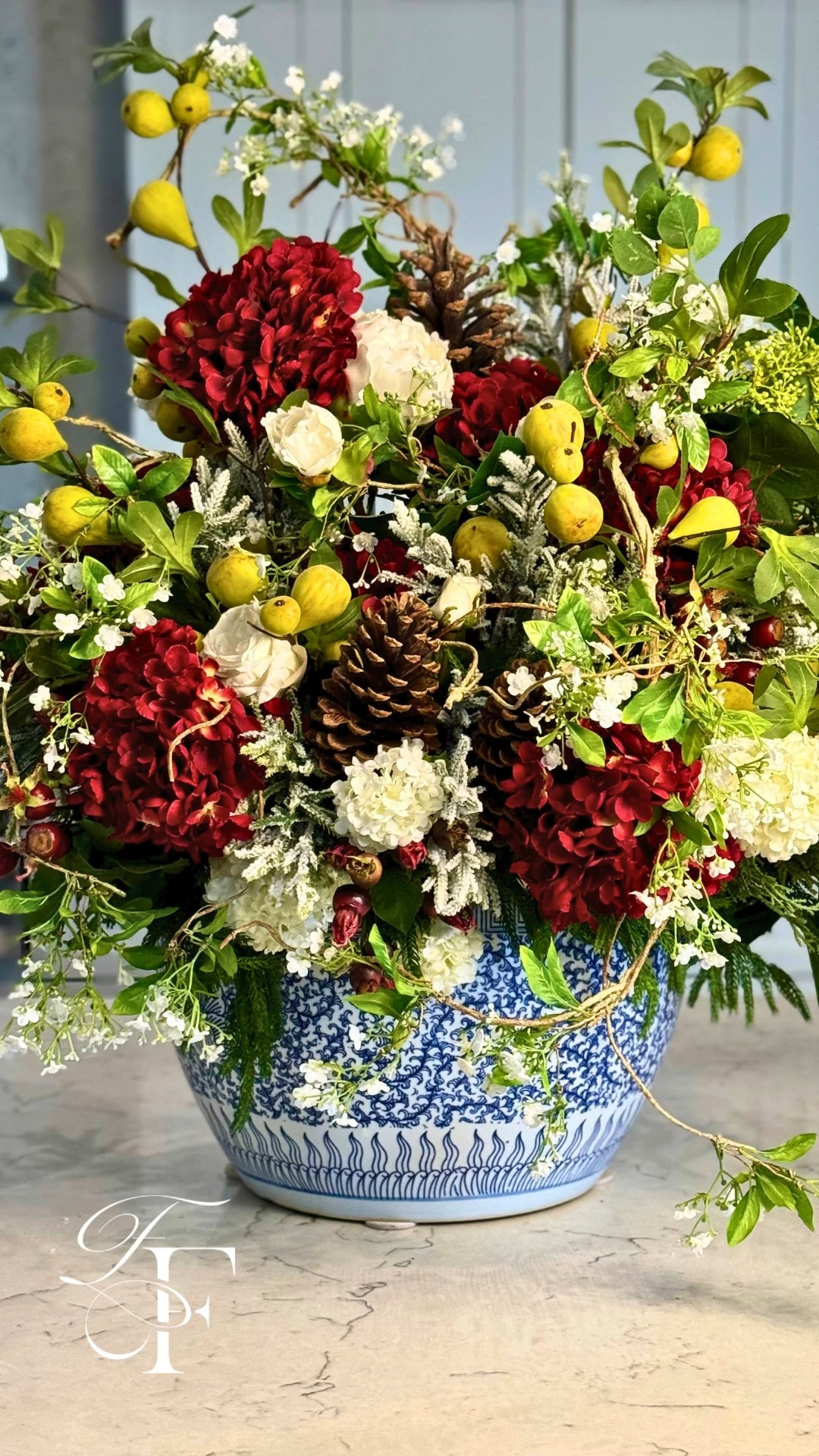 Thanksgiving faux flower centerpiece for the upcoming holiday season!


🦃❤️🍂 

 

#LTKHoliday #LTKSeasonal #LTKHome