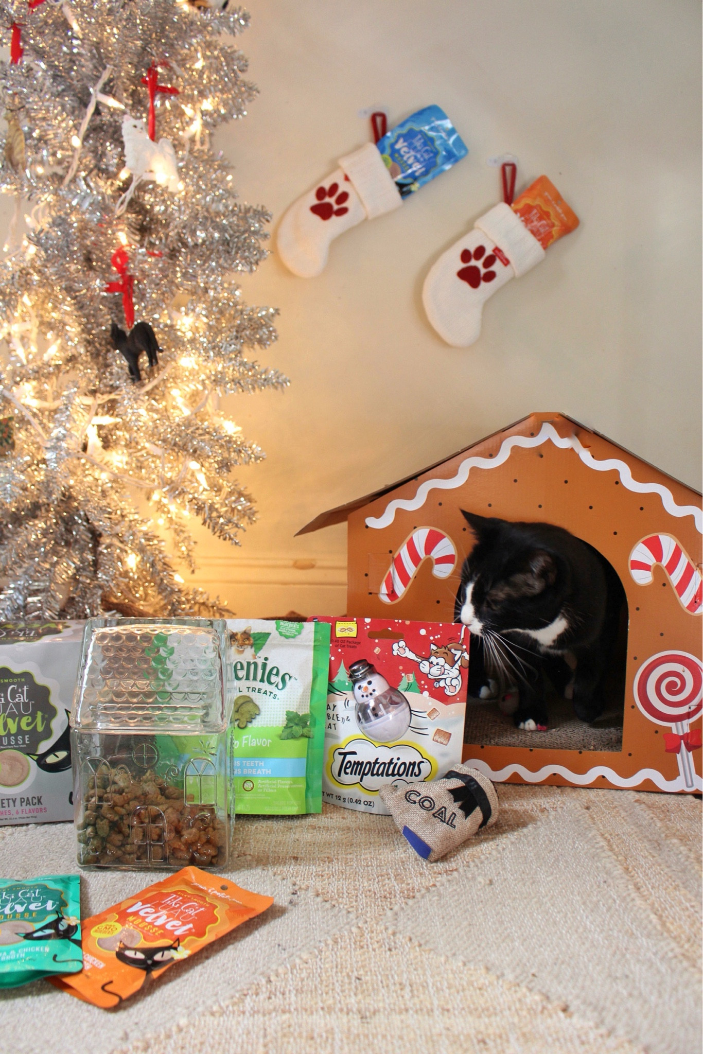 Santa came early in the cat rescue room. He picked up these super cute gifts on @chewy! They have lots of deals and promos happening right now for your fur babies. I’m sharing a couple of my favs on LTK. Chewy offers ways to help shelters AND has fast shipping…. I mean Santa 🎅🏻 #ChewyPartner 