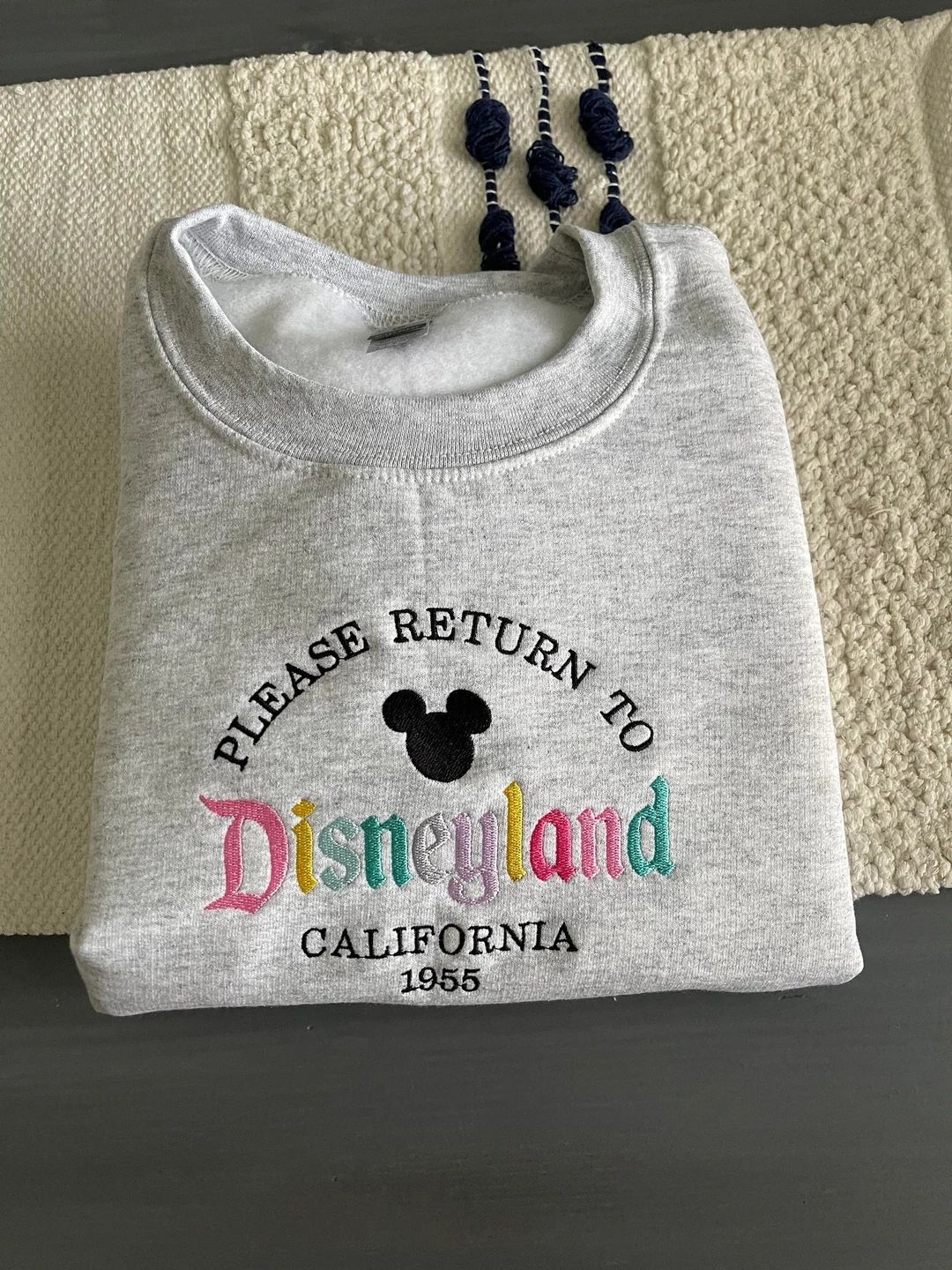 Disneyyland Embroidered Sweatshirt - Etsy | Etsy (US)