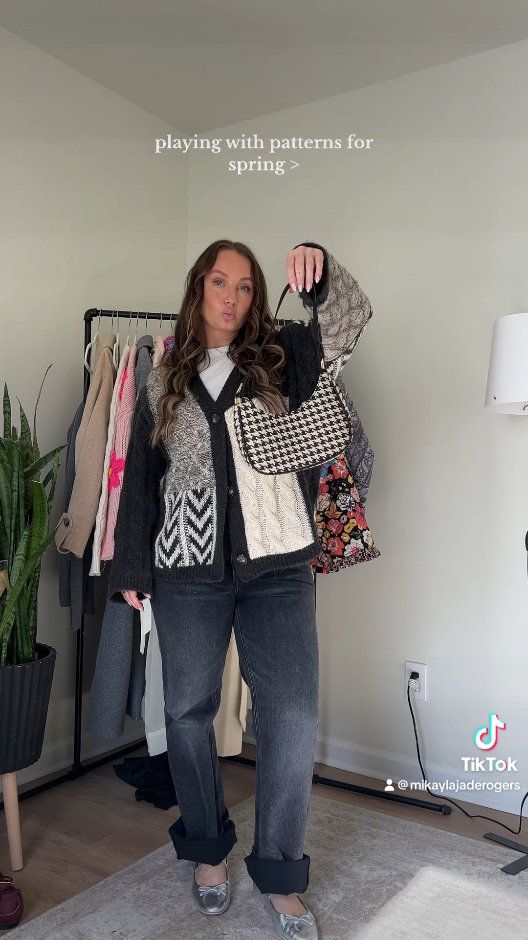 cardigan is from Zara - linked similar!

#LTKSpringSale #LTKVideo #LTKmidsize