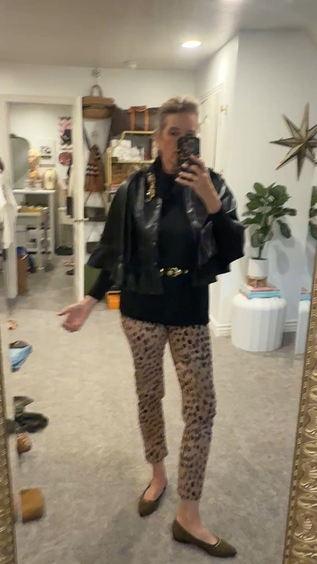  🚨$20 off $125 or $50 off $200

Chico’s  Fall outfits and can take you from casual days to Thanksgiving dinner.

Great wardrobe builders too

Leopard girlfriend straight jeans legs tts in a 0 (4) 

Black turtleneck cashmere sweater tunic tts 

Faux leather ruffle hem cape
Tts 
Black gold studded belt tts in a small 
Gold rhinestone leopard pin 

Gold studded pointed toe ballet flat  tts  so comfy