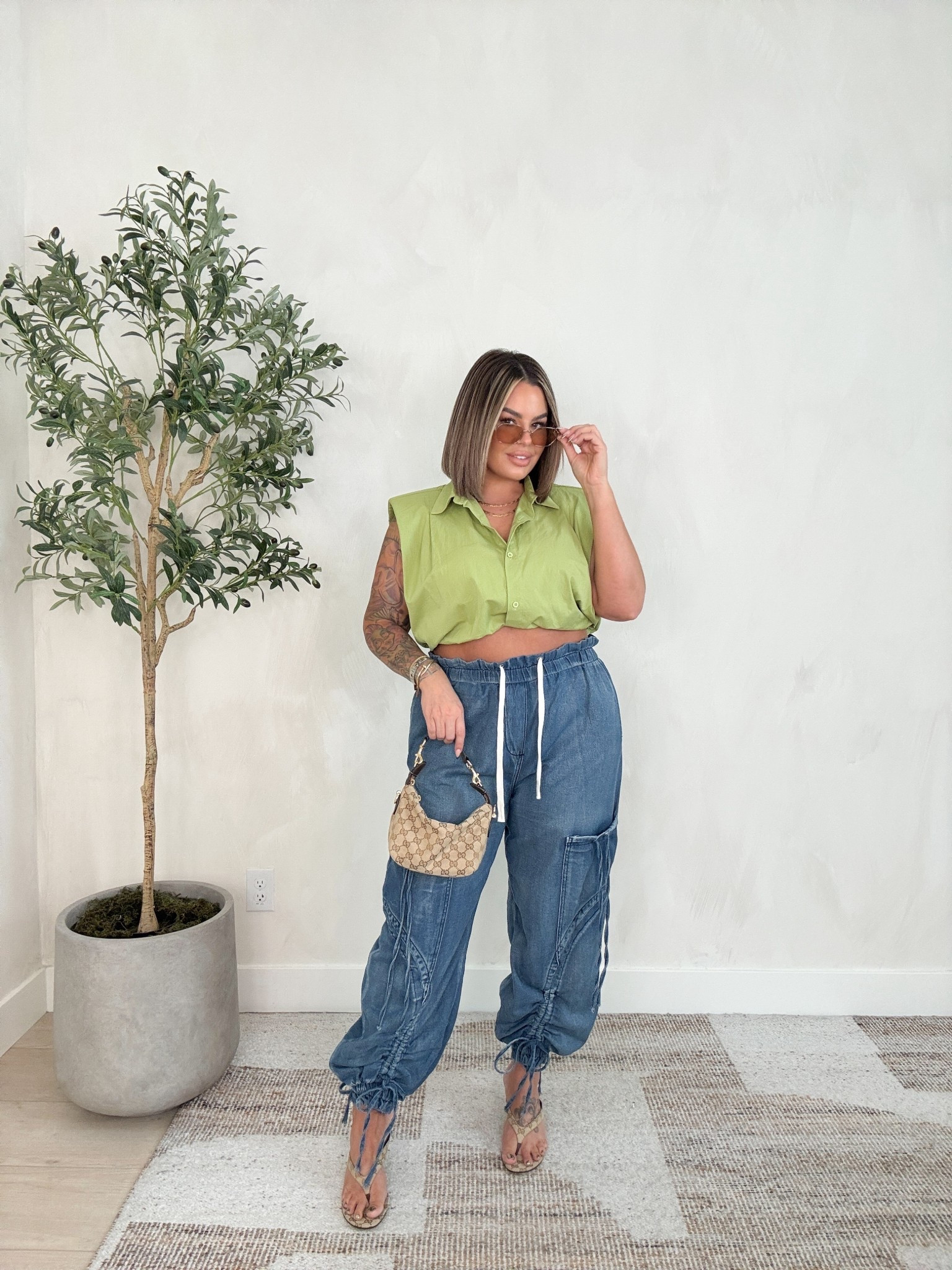 Top xl could do L 
Jeans XL could also do L 
Heels are very comfy to walk in I would size up in them. I did a 41 

#amazon #cargo #gucci 

#LTKMidsize #LTKootd