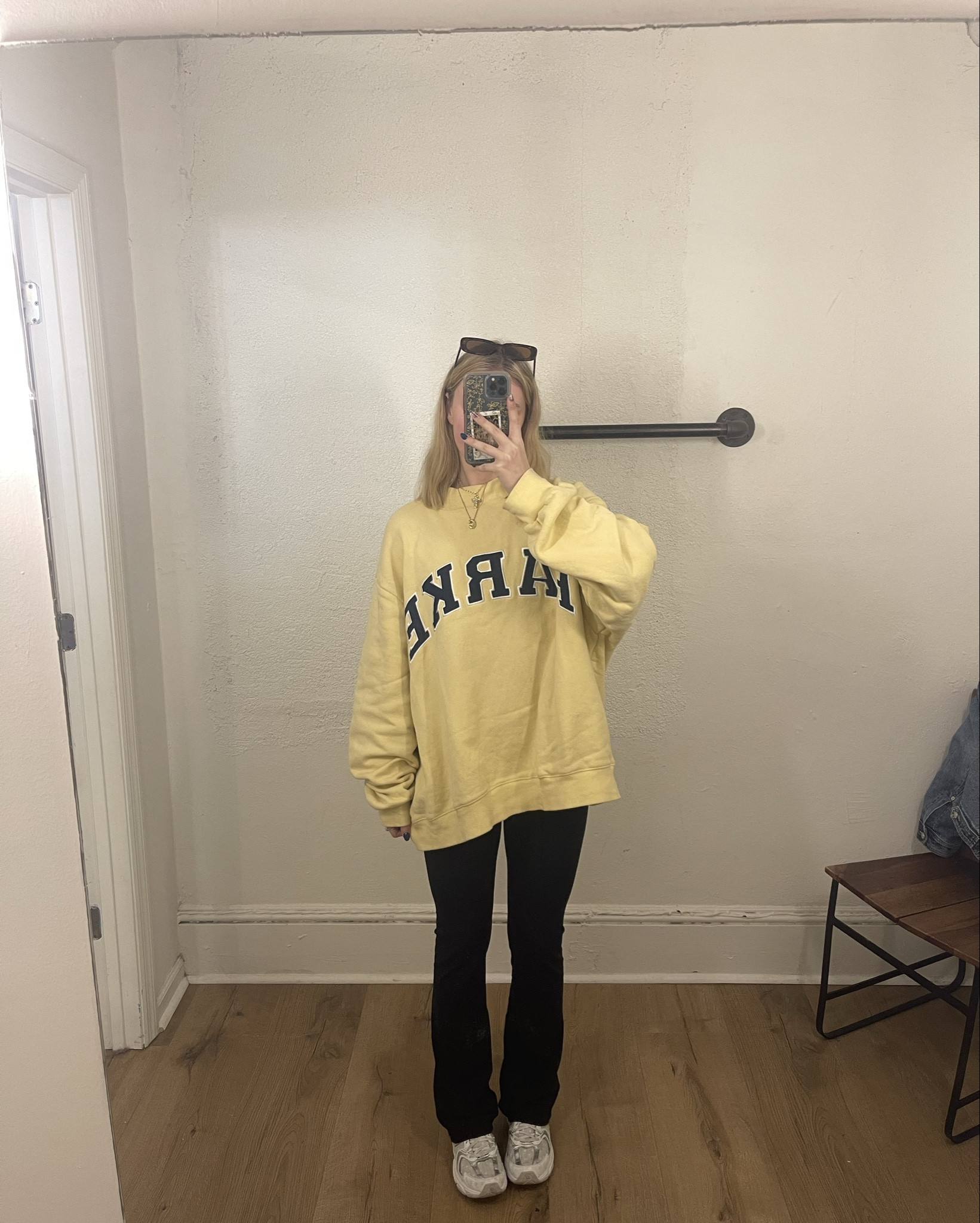 comfy mockneck athleisure ootd💛👟

#LTKHoliday #LTKootd #LTKGiftGuide