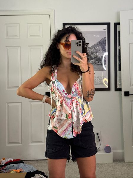 For love and lemons top 


Travel outfit summer spring pink crochet Amazon revolve finds lovers and friends Levi’s 501 90s petite girl fashion
What to wear to Rio de janiero Brazil vacation outfit ideas inspo revolve 

#LTKStyleTip #LTKTravel #LTKFindsUnder100