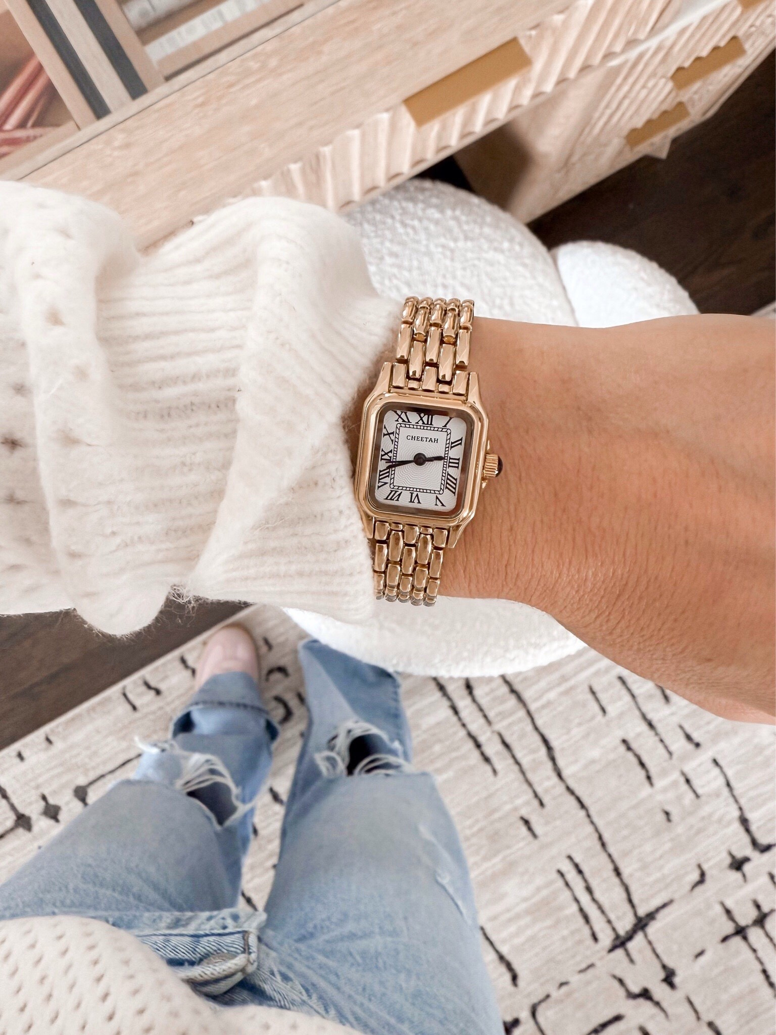 If you love the look of the Cartier watch but not the price 😅 this is $27 on amazon and seriously gorgeous!!! 

Follow my LTK @mrscasual on the @shop.LTK app to view this post and get my exclusive app-only content!

#LTKgrwm #LTKOver40 #LTKSeasonal