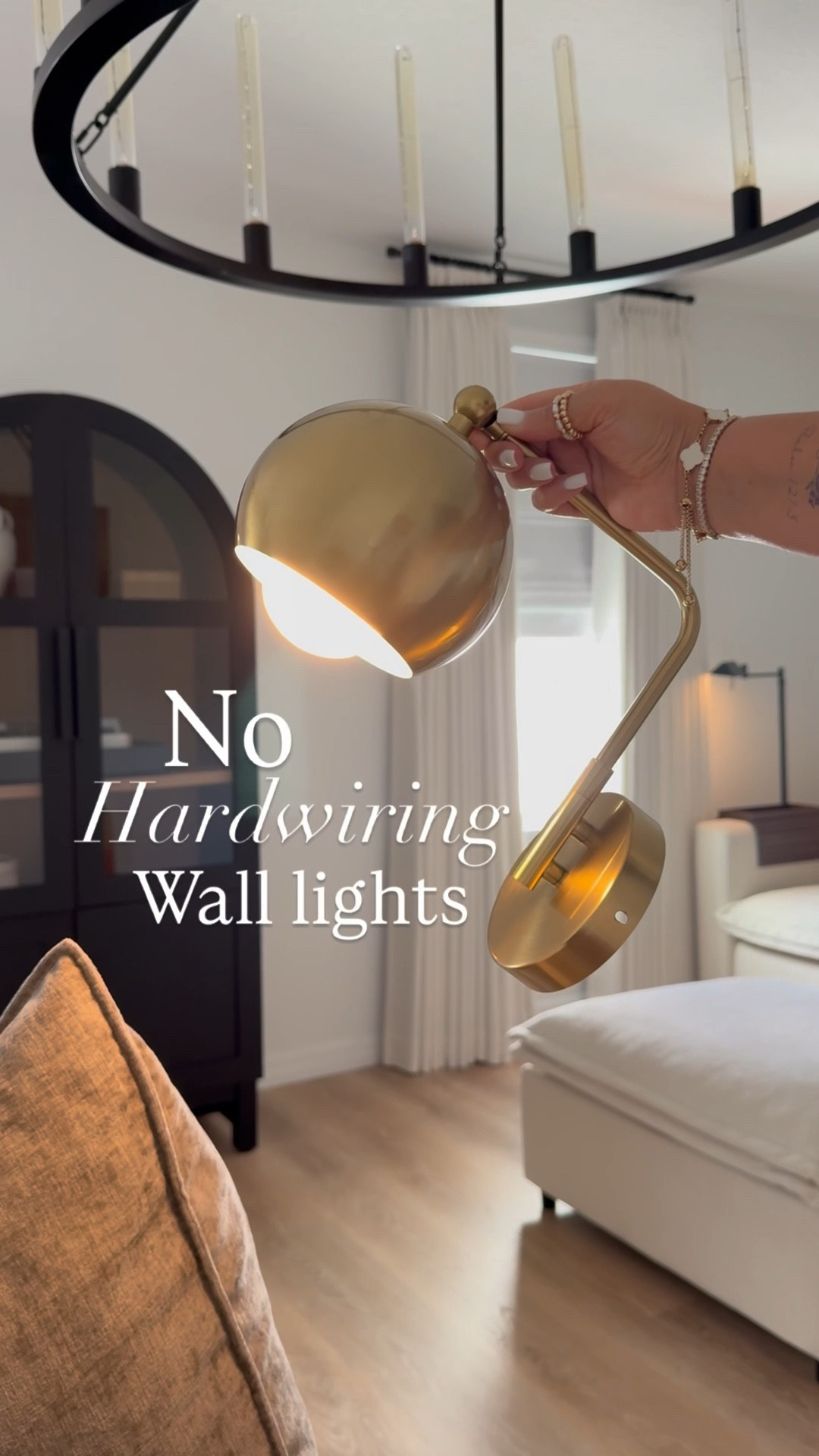 You already know my love for chargeable lights runs deep but these are 😍🫶🏼

Home 
Home decor
Restoration hardware look for less
Luxe for less 
Entryway ideas
Foyer table
Foyer decor
Wall lights
Battery operated wall
Scone 
Chargeable wall lights
No hardwire required 
Wall sconces 
Battery operated sconces 
Modern sconces 

#LTKSaleAlert #LTKHome