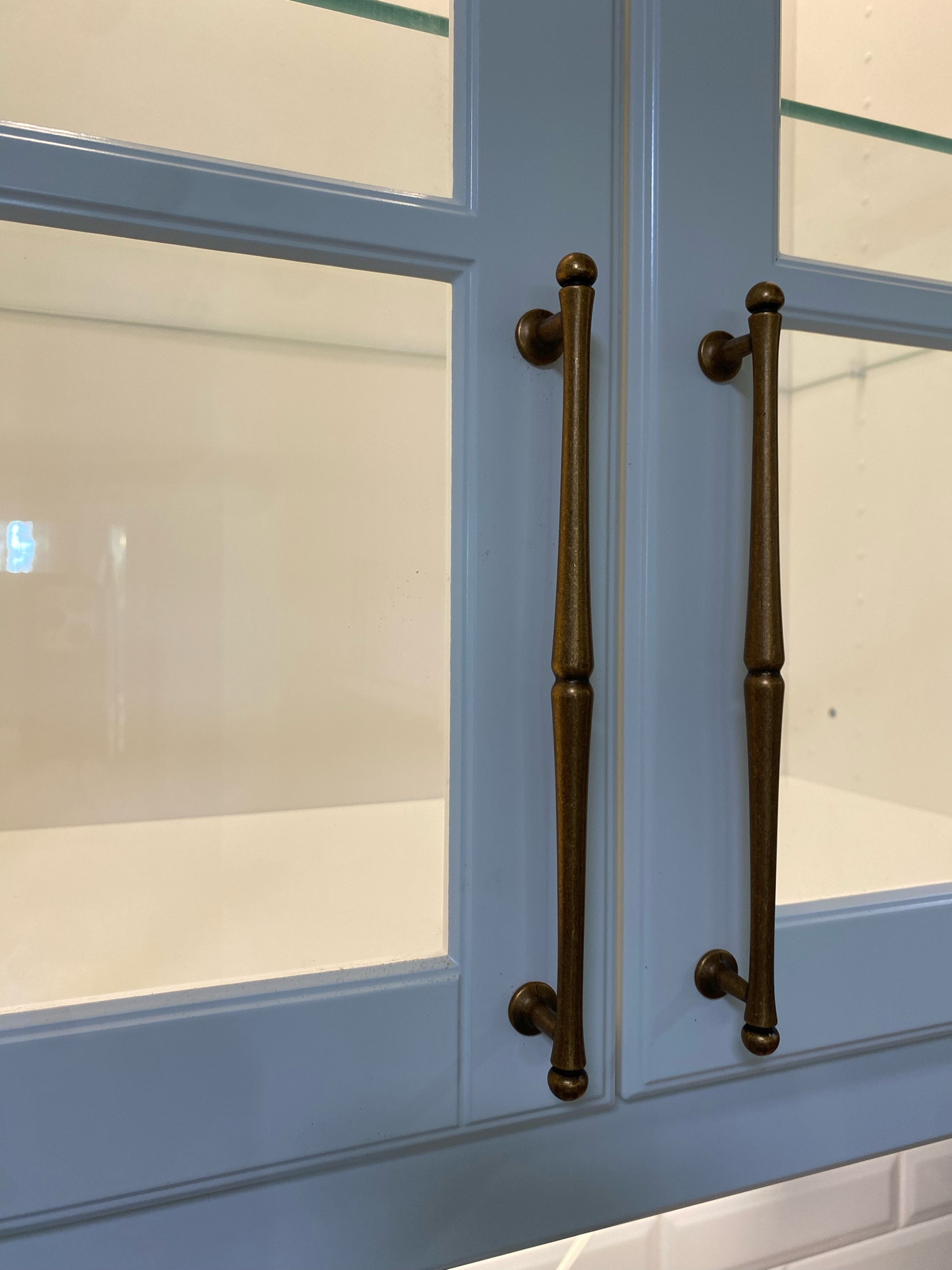 3 in and 5 in antique brass cabinet pulls

Home reno, kitchen upgrade

#LTKFamily #LTKFindsUnder50 #LTKHome