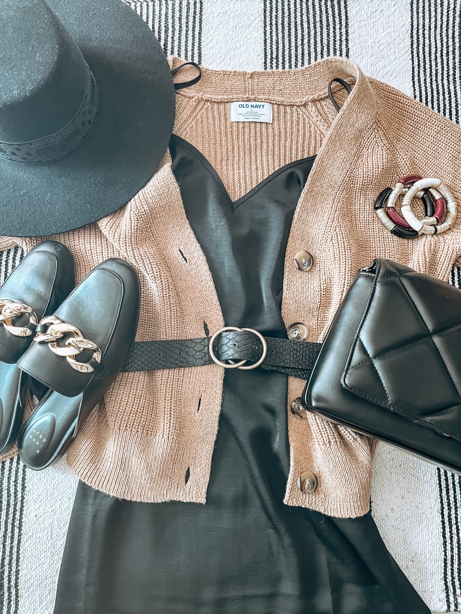 Thanksgiving outfit idea 🦃 This slip dress and cardigan are closet staples! 

#LTKSeasonal #LTKHoliday #LTKstyletip