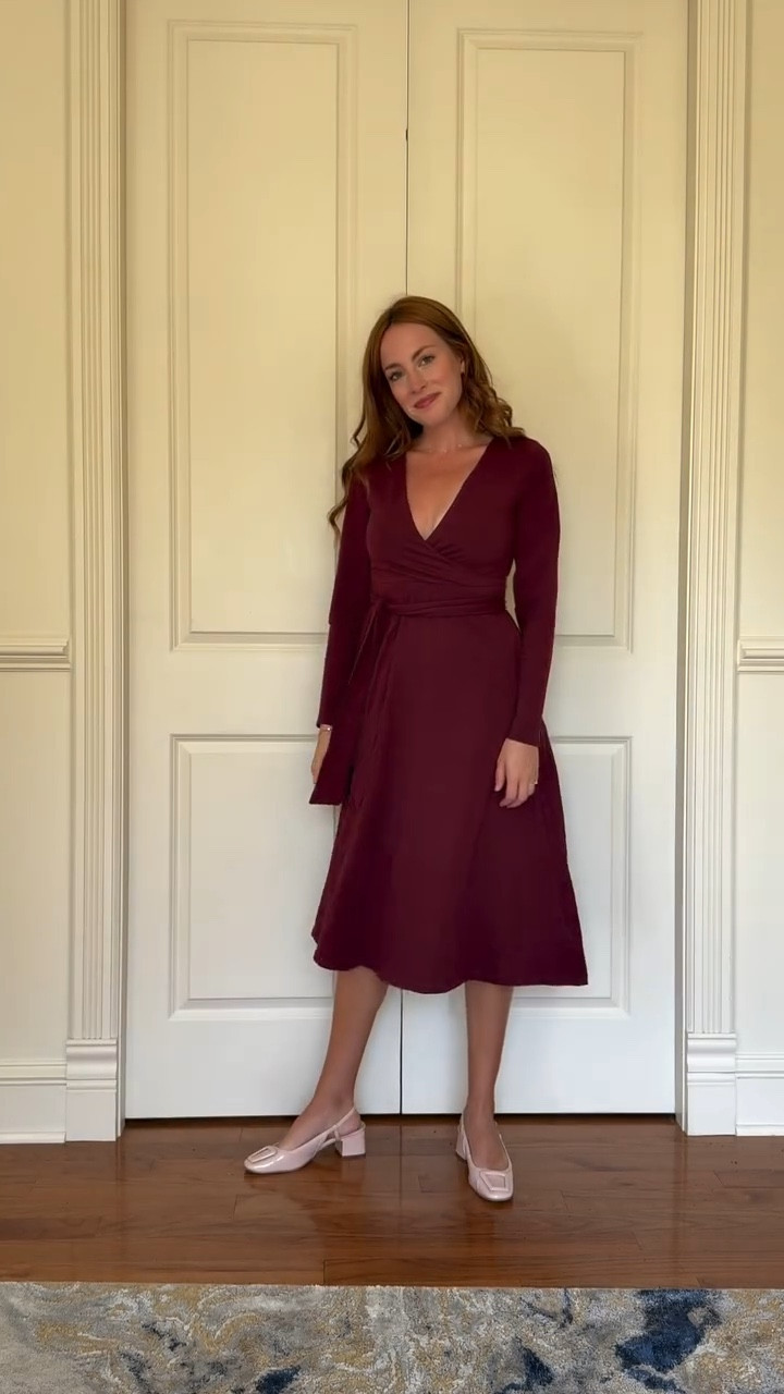 Okay friends, I think I’ve officially found the dress. ✨ 

Pact’s faux-wrap dress checks every box — flattering, timeless, and so comfortable. The wrap look (without the fuss), organic cotton with the perfect stretch, and yes… pockets. 🙌

This is one of those pieces you can throw on for errands and still feel polished enough for dinner out. I know I’ll be reaching for it again and again!

🛍️ Shop the full collection at wearpact.com!

#ootd #effortlesschic #wardrobestaple #momstyle
