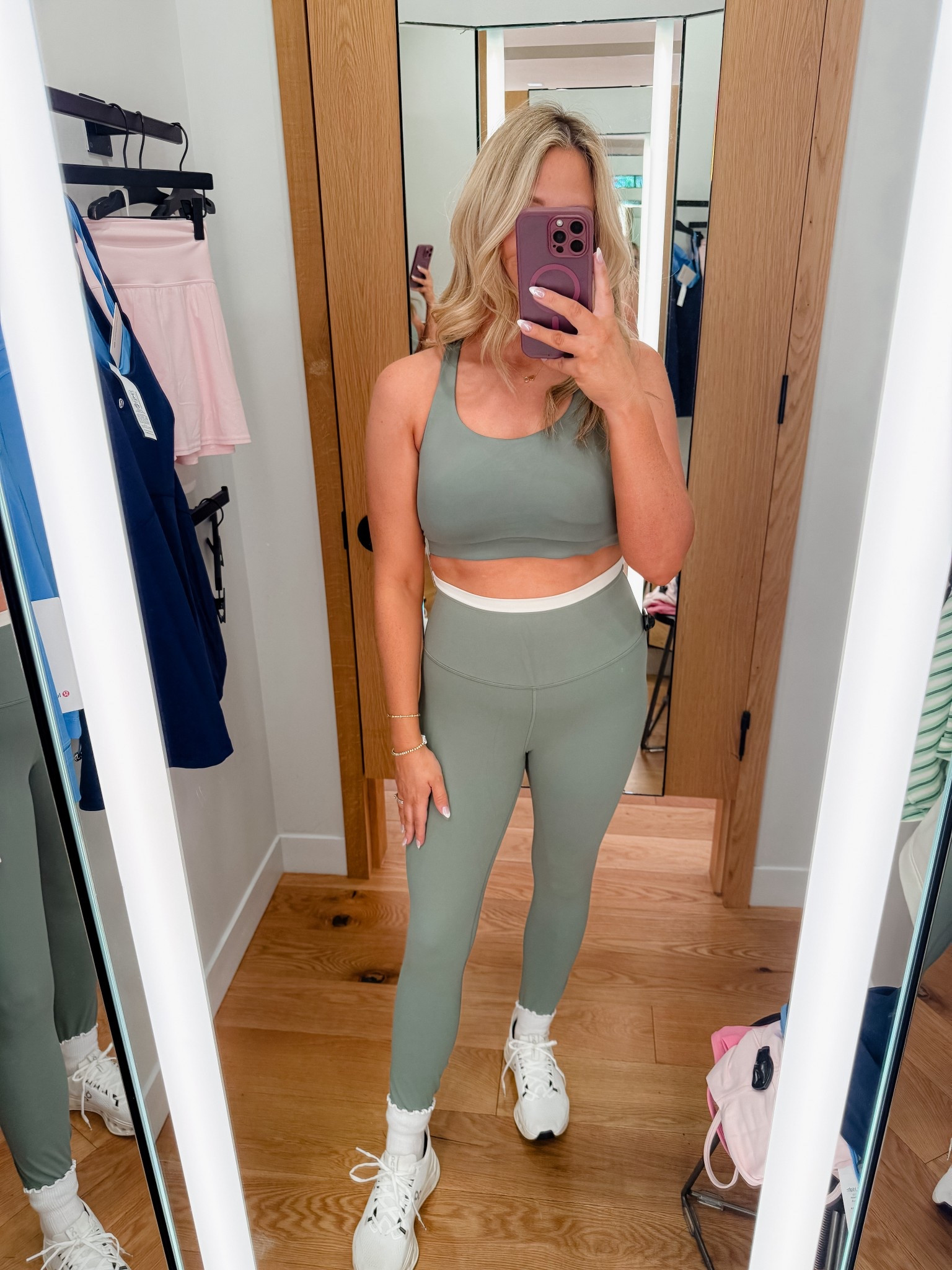 Love this color! Wearing a size 6 in bottoms 