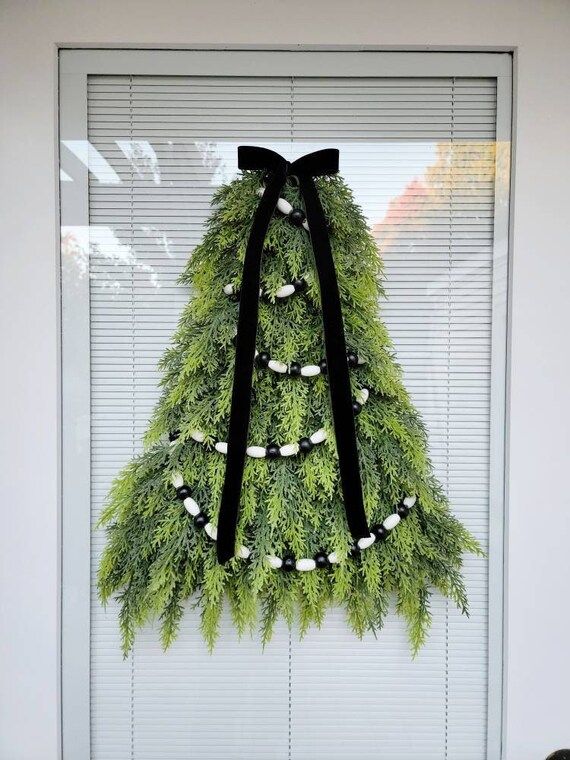 Modern Christmas Tree Wreath for Your Front Door or Porch Xmas - Etsy | Etsy (US)