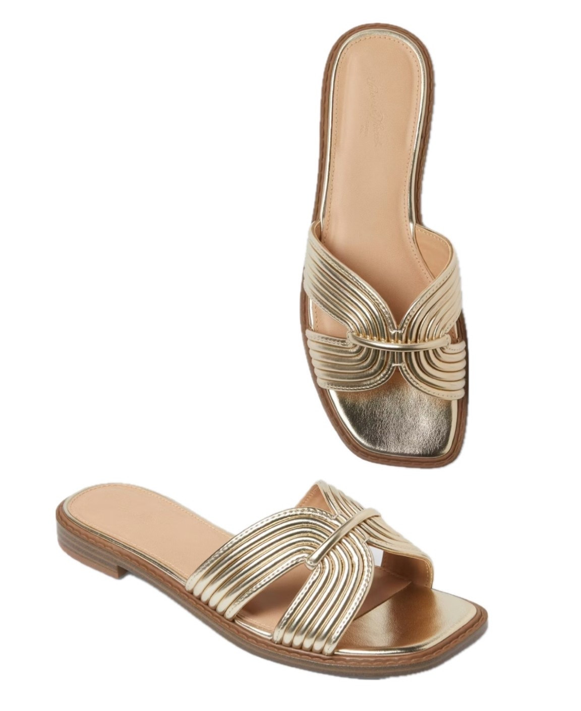 Golden Slide ✨
… I love a golden sandal and the 70s vibe of these is fun. Currently on sale!

#LTKSeasonal #LTKSaleAlert