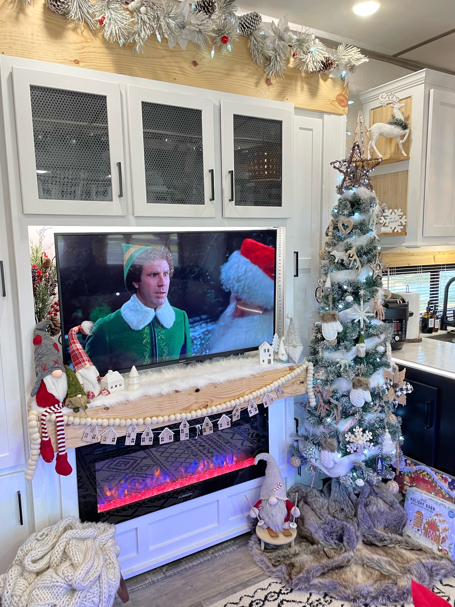 Tis the season. Absolutely love this time of year to decorate our home and make it feel so warm and cozy. 🎄

#LTKHoliday #LTKSeasonal #LTKhome