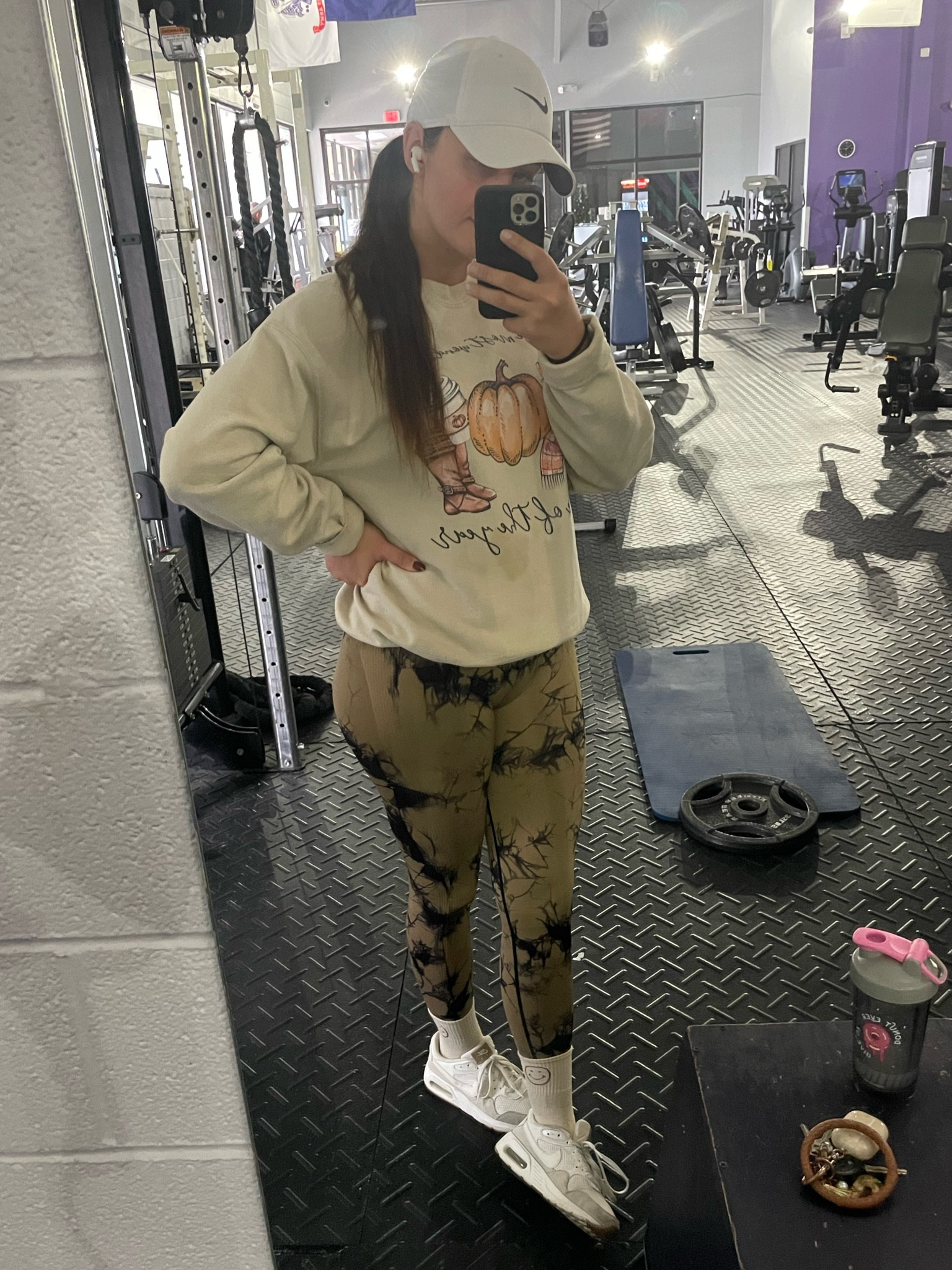 Gym fit of the day + all the gym necessities 


Gym, tie dye pants, Nikes, fall sweatshirt, sweatshirt season, air pods, Apple Watch, scrunchies, smiley socks, Nike hat, white ball cap

#LTKfindsunder50 #LTKsalealert #LTKfitness