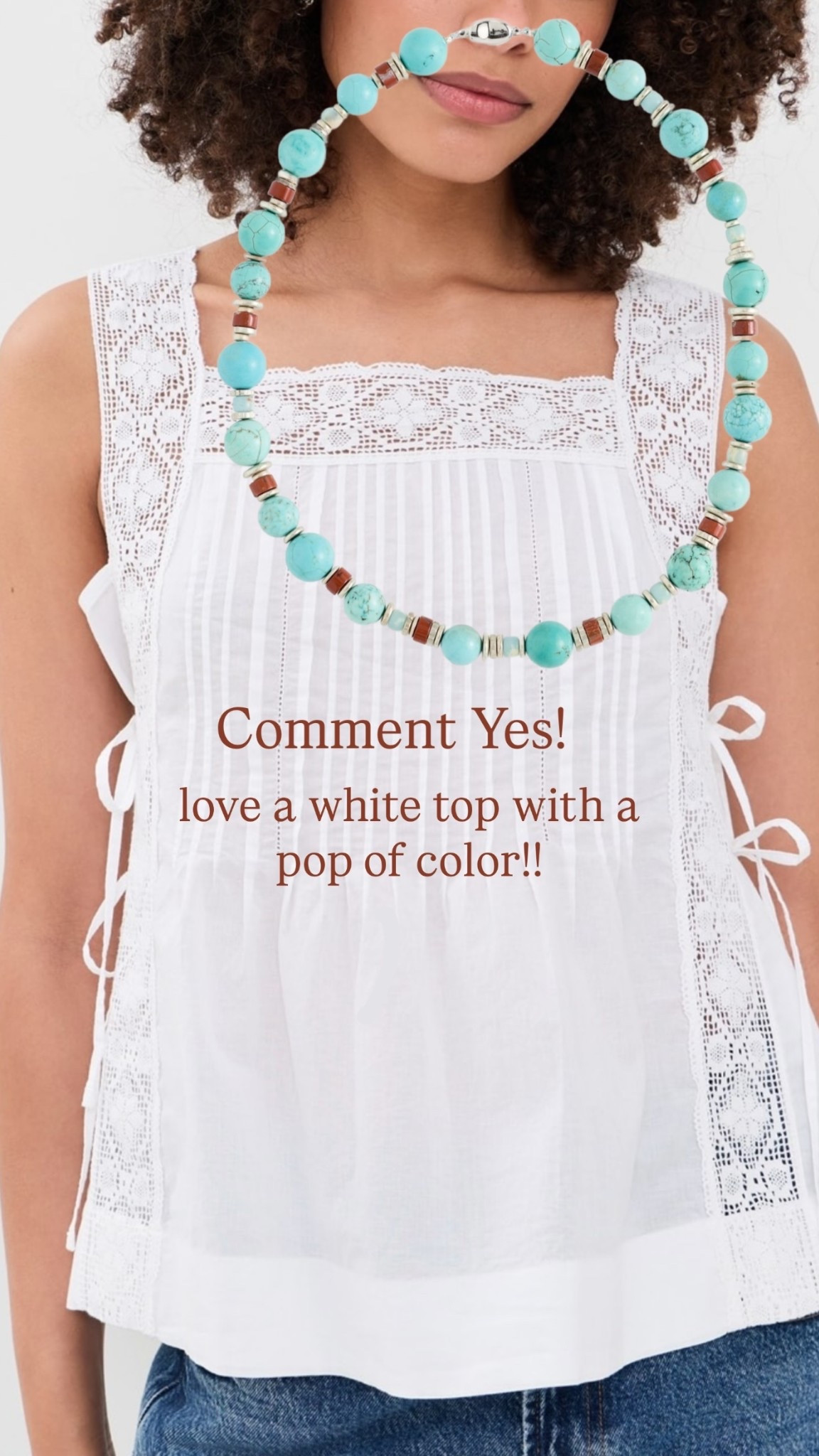 love a white top with a pop of color!! Comment Yes!