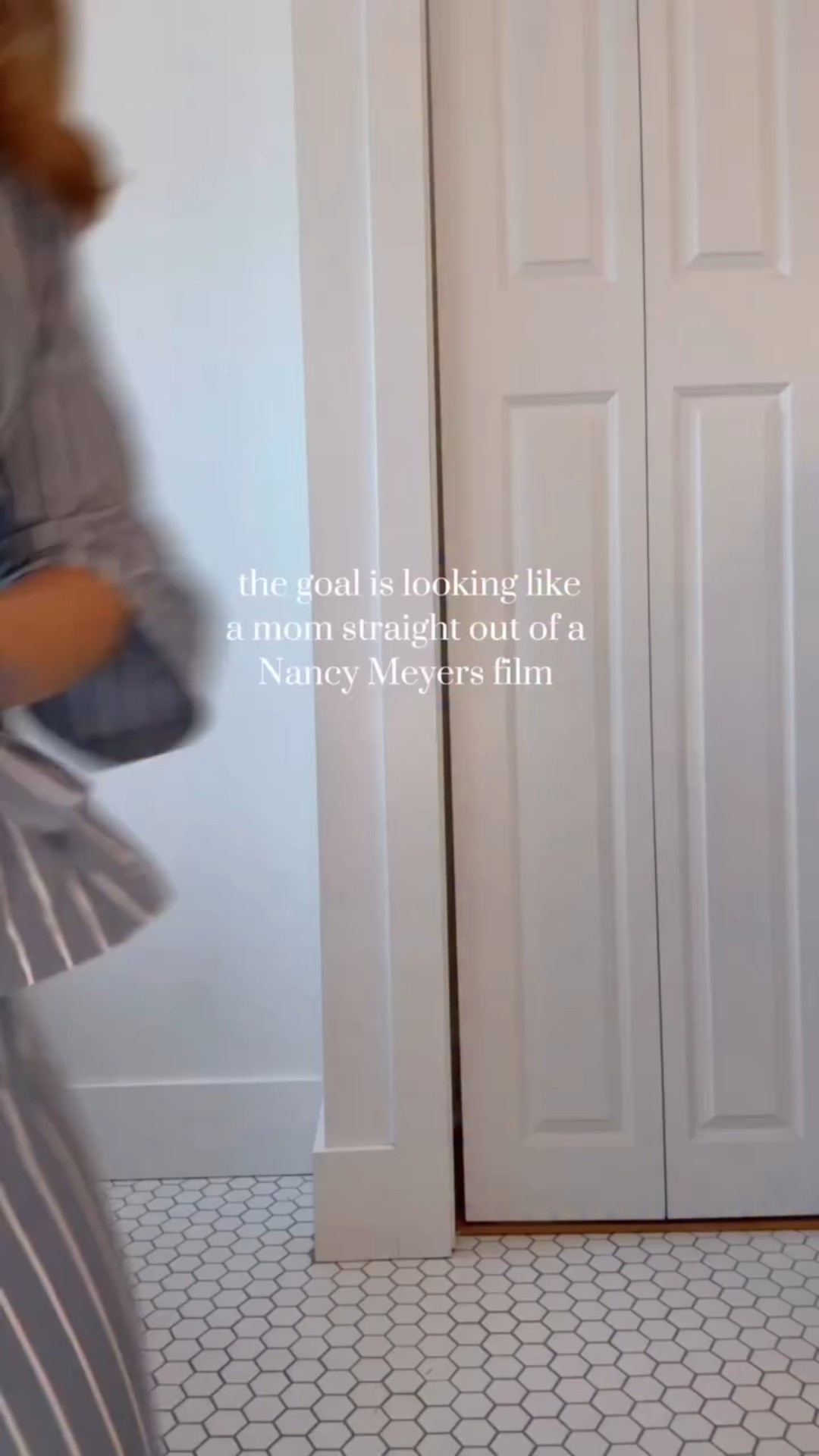 please tell me I look like I walked out of a Nancy Meyers’ film?! that’s my goal in life! 〰️🤣 

say anything and I’ll send you the 🔗 to this jazzy outfit! 💃🏼 

Mom style | coastal mom | easy outfit | classic style