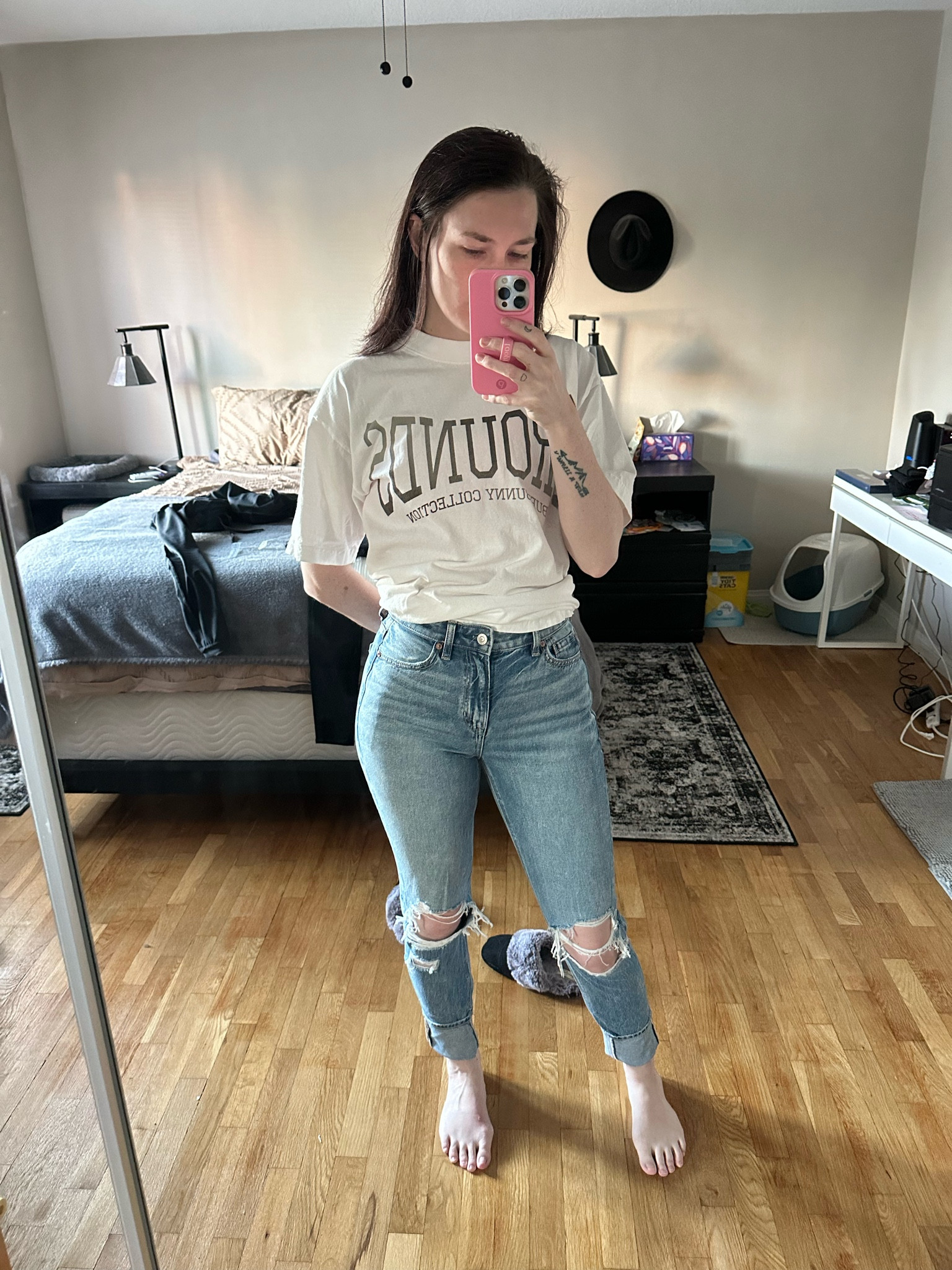 I’m a mom Jean fan now! I got a size 0 long. TTS I like my jeans long so I can roll them

#LTKCyberWeek #LTKSaleAlert #LTKFindsUnder50