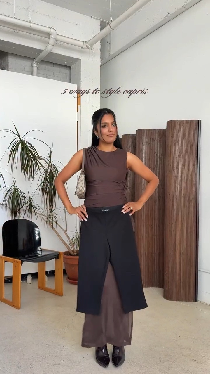 choose which look is your fave from 1-5! ok but do we like the capri trend?? i’m excited that they’re back in style🤭🖤

@dynamiteclothing #dynamitepartner