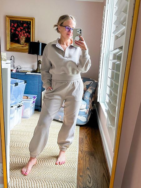 Abercrombie sweatsuit set. I LOVE the fit of these petite joggers. Size XS in joggers and small in the pullover. 

#LTKstyletip #LTKtravel