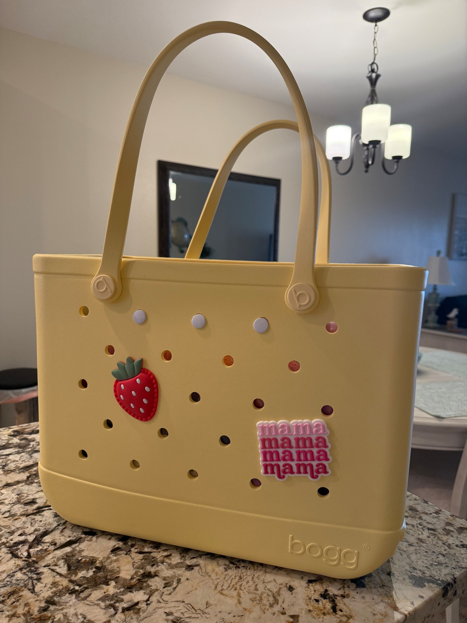 Perfect beach bag/mom bag 😍

#LTKFamily #LTKSeasonal #LTKTravel