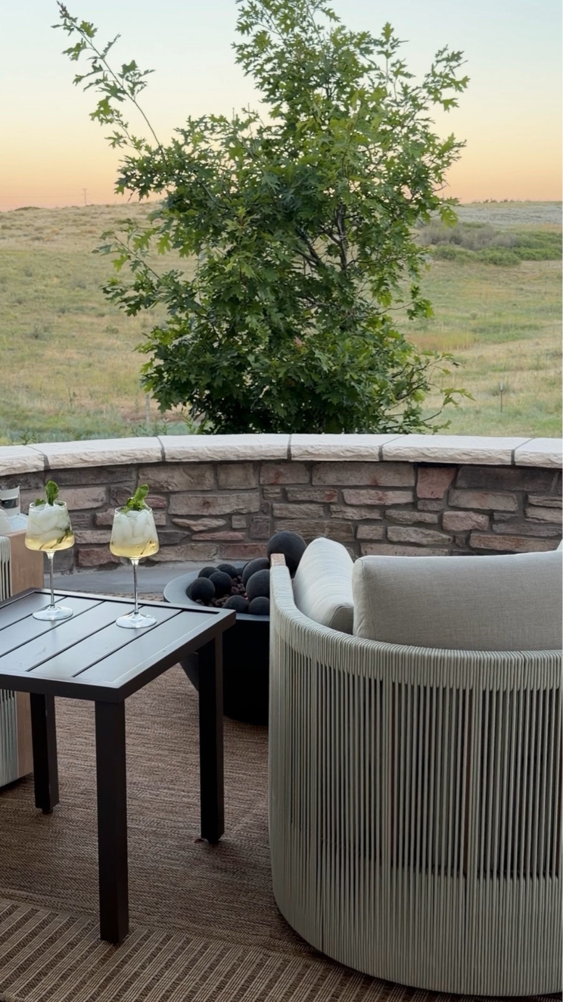 #ad A patio vibe that feels straight out of a magazine in the comfort of your own home ✨ stocked up on all my patio seating essentials from @wayfair for the summer and the pieces do not disappoint! #WayfairPartner #Wayfair #wishyouwerehere #outdoor #liketkit @wayfair @shop.ltk