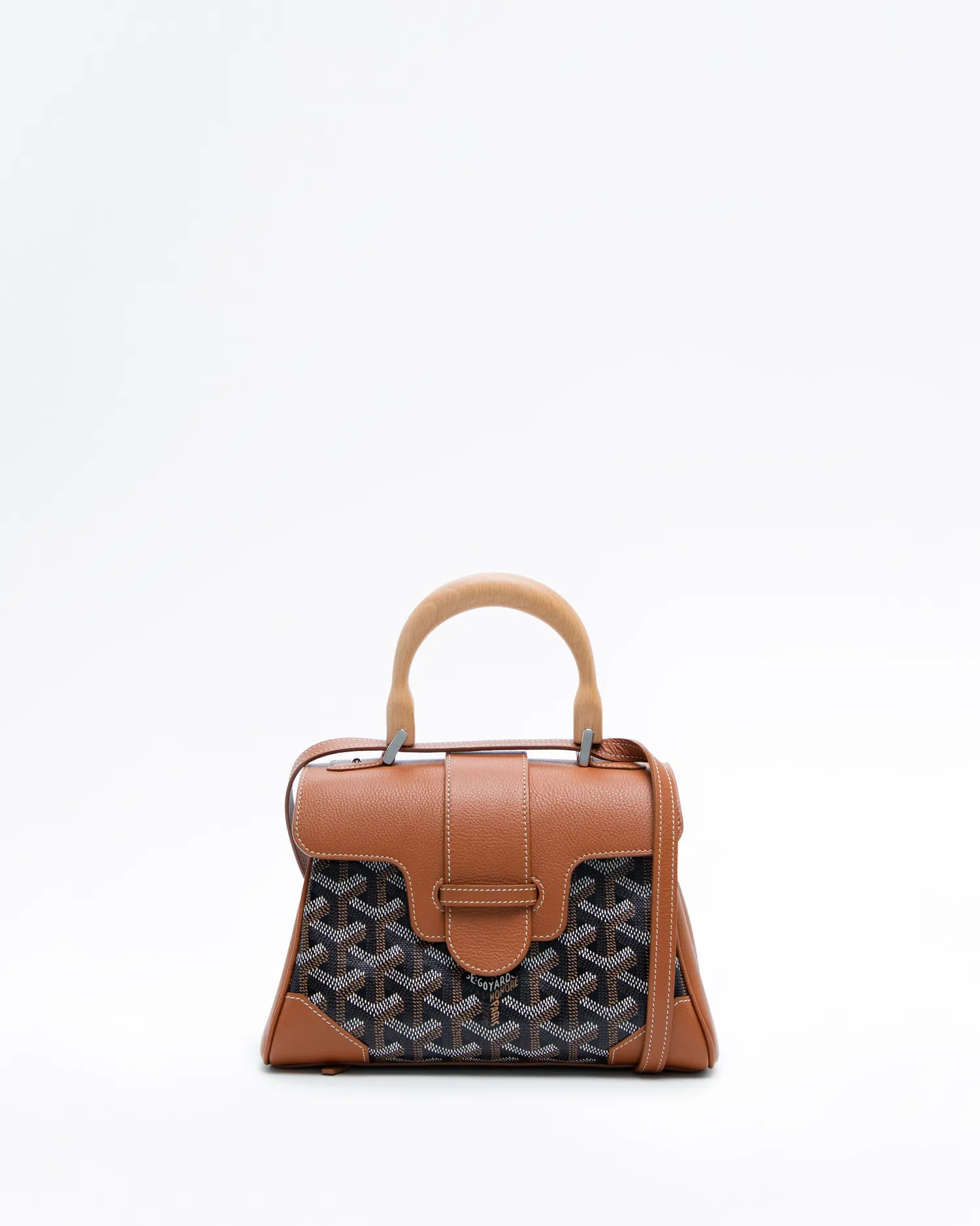 HomeHow It WorksClub PerksApply nowMerch Shop | Vivrelle