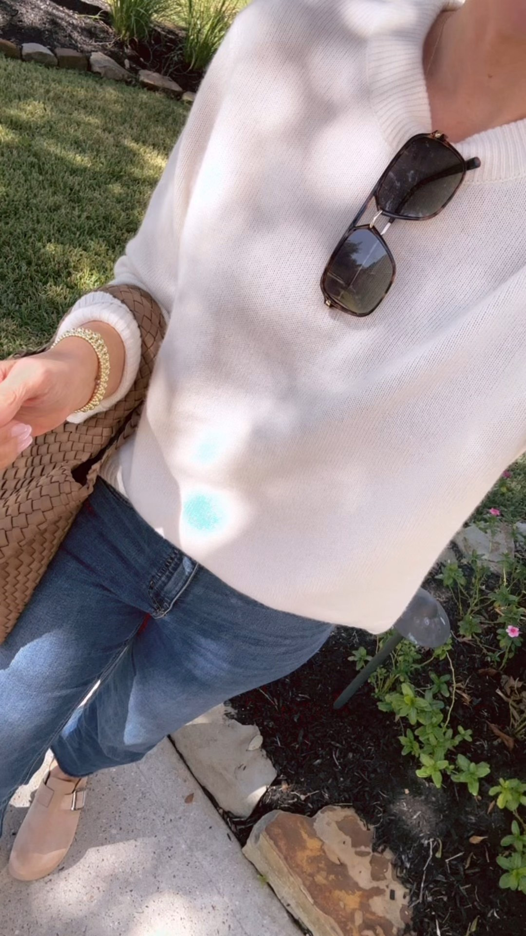 Fall outfit
Casual thanksgiving outfit
Jeans
Cashmere sweater


#LTKOver40 #LTKFindsUnder100