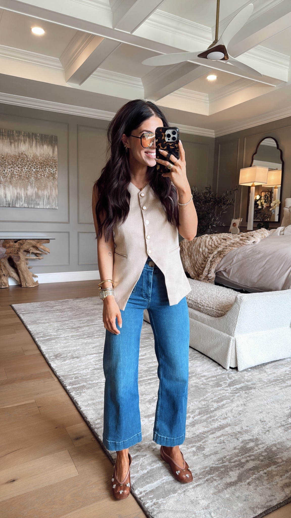 Size small in top! This is a fantastic staple piece! Looks adorable with jeans, shorts, work pants… really so many places to wear this!

#LTKFindsUnder50 #LTKStyleTip